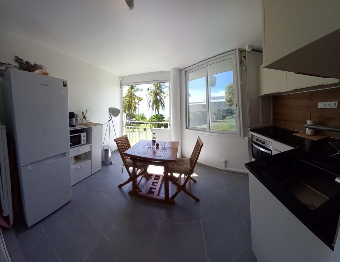 Grand Studio De 41 M², Vue Mer Et Jardin Tropical. Le Gosier  Exterior foto